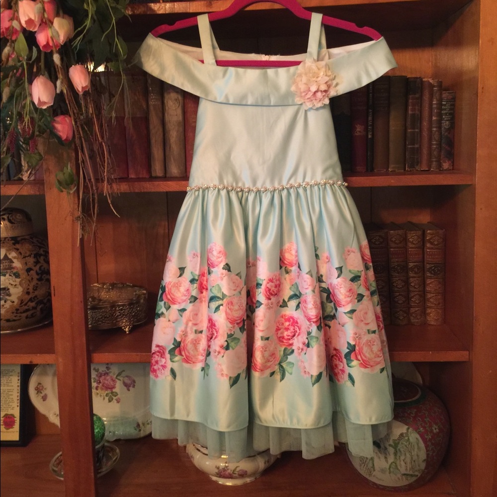 Brand new girls size10 dress